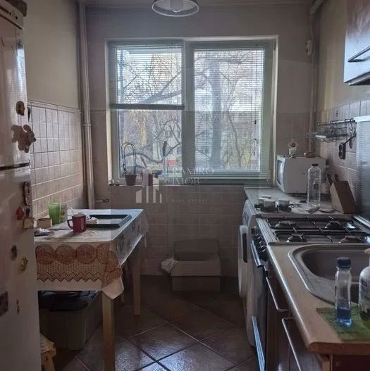 Apartament 2 camere etaj 1/9 Bd Alexandru Obregia Sector 4 - Poză 5