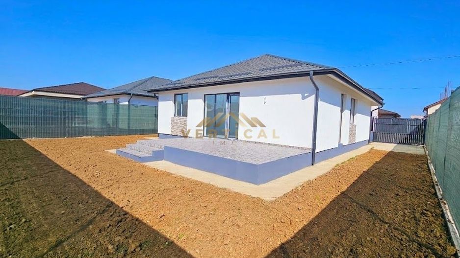 Casa parter cu 4 camere - comuna Berceni - Poză 4