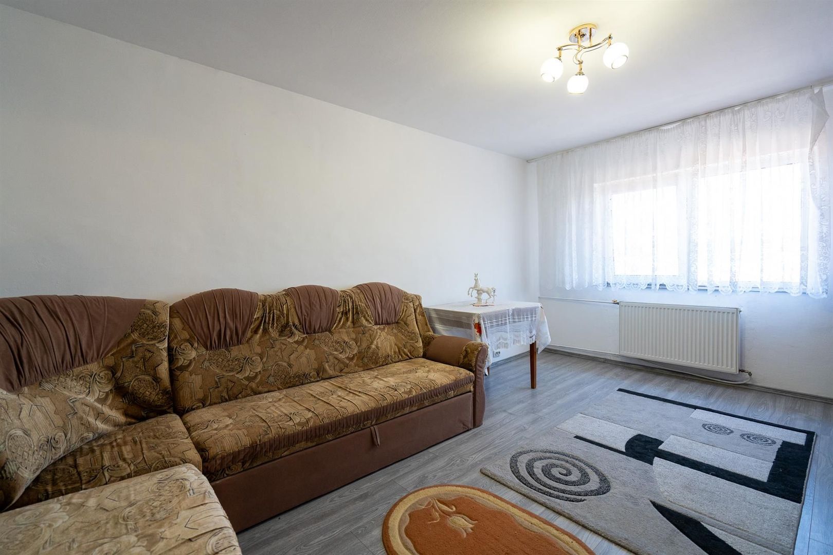 APARTAMENT CU 3 CAMERE DECOMANDAT ZONA ROGERIUS - Poză 2