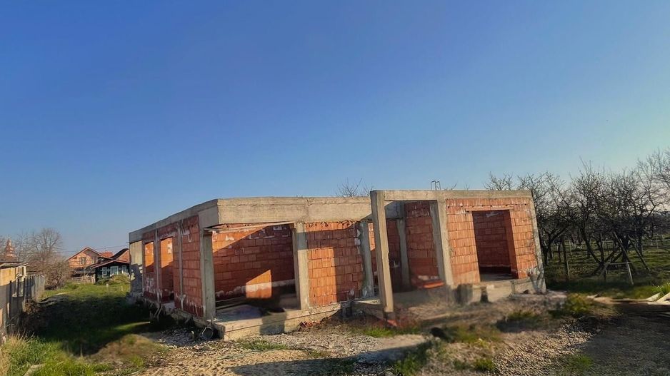 Teren 980 mp cu proiect de casă început–Chișirid, la 15 min de Oradea - Poză 7