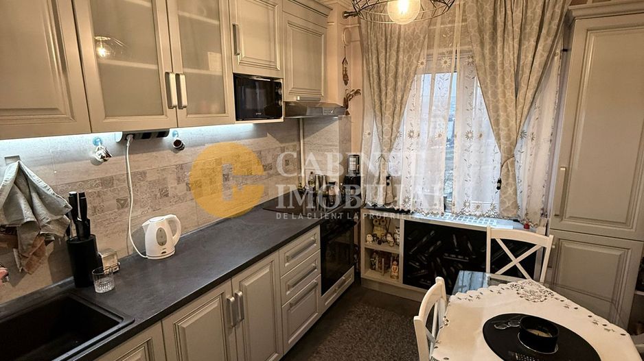 3 Camere - Etaj Intermediar  -  72mp- Zona Mircea Cel Bătrân - Poză 6