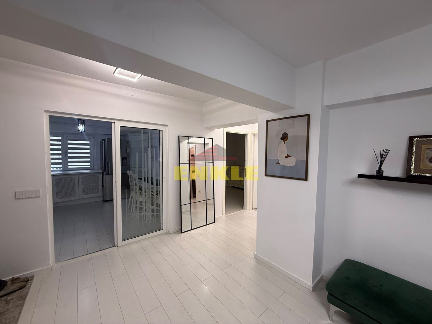 DE ÎNCHIRIAT – APARTAMENT ULTRAMODERN CU 3 CAMERE - Poză 10