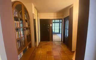 Inchiriere apartament 2 camere, Piata Centrala, 53 mp, 430 EURO/Luna - Poză 8