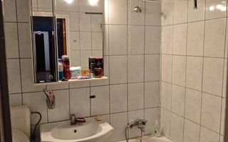 Apartament 3 camere la 7 minute Metrou Sudului, Piața Străduintei - Poză 8