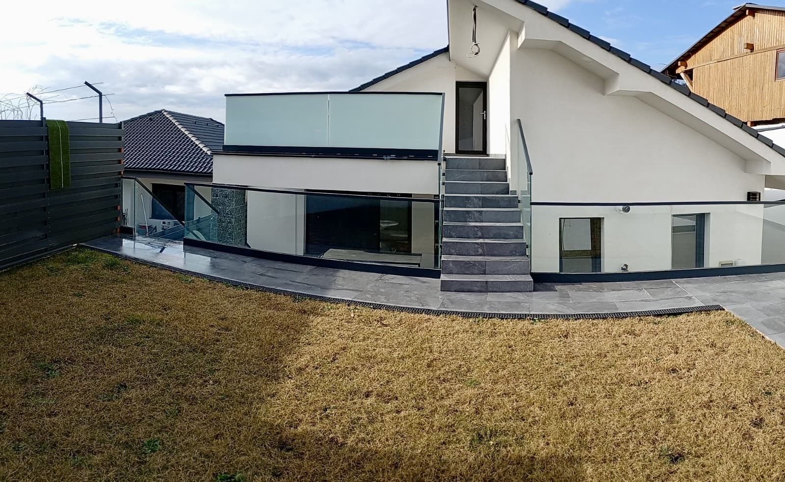 Casă premium 4 camere Zona Oncea - Poză 3