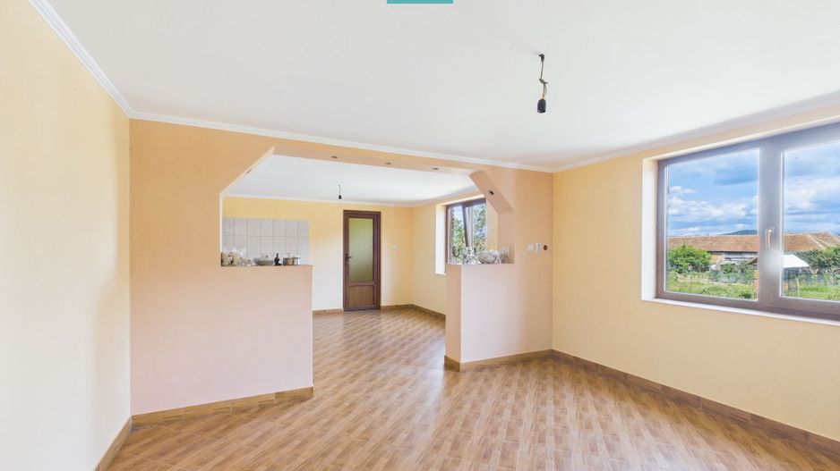 Casă semifinisată, cu 5 camere, în Bonțești Arad - Poză 1