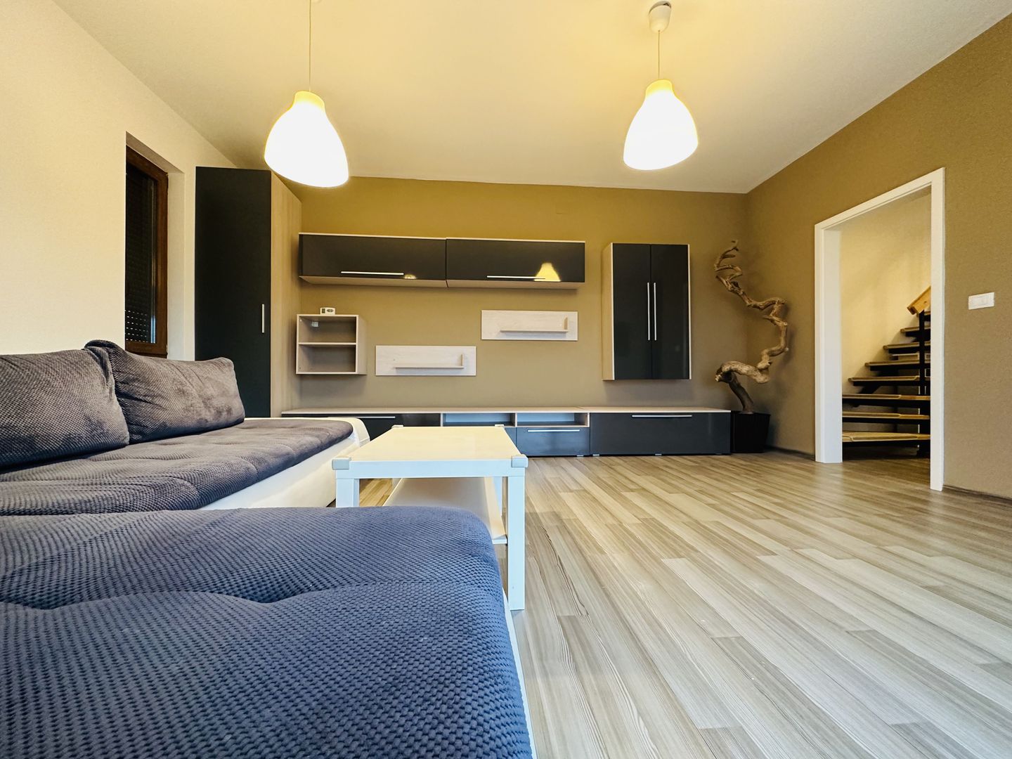 Apartament 3 camere, dispus 2 niveluri - 143 mp | Parcare privata - Poză 1