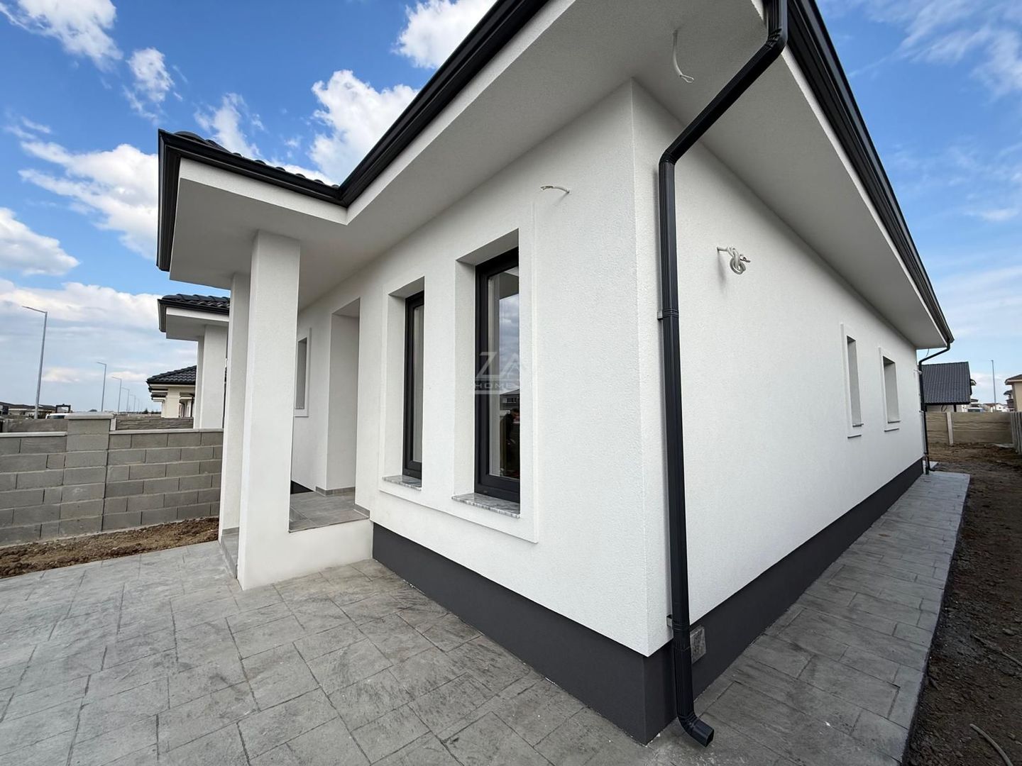 COMISION 0. Drumul Boilor - noul Lidl. Toate utilitatile. Terasa 18 mp. - Poză 3