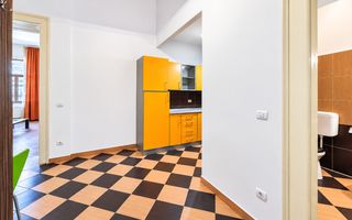 De vânzare/ închiriat Apartament istoric, 2 camere, Central Arad - Poză 4