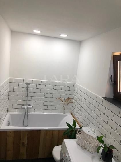 Duplex deosebit cu grădină, terasă amenajată și vedere spre natură. - Poză 9