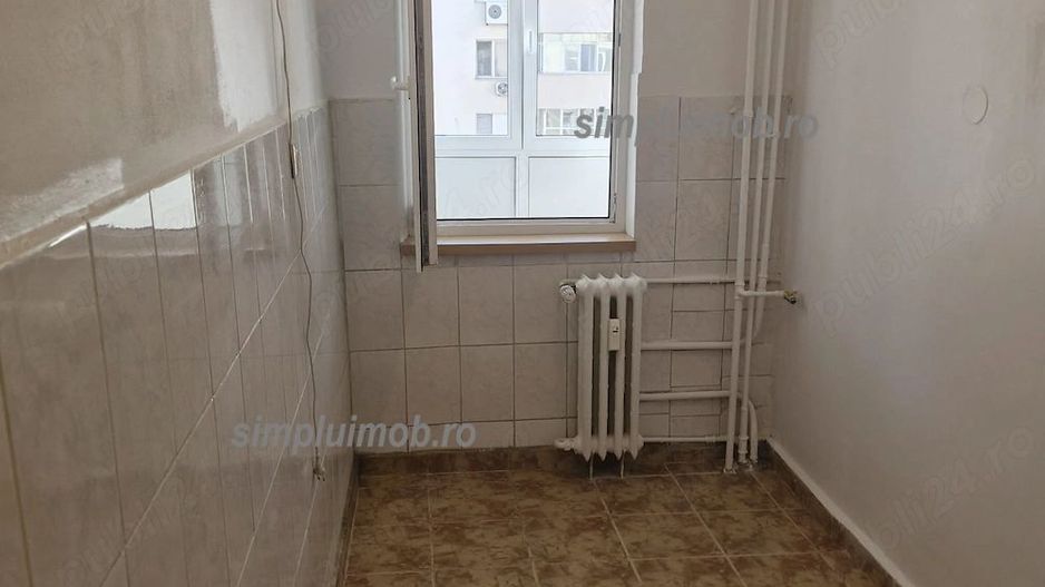 Decomandata Garsoniera Metrou Dristor - Poză 3