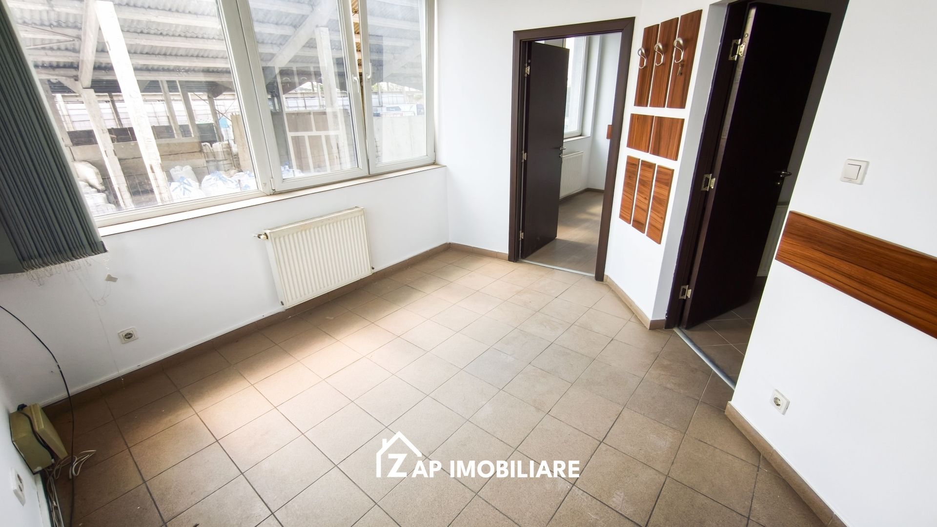 Cazare Muncitori - 10 incaperi - 5 băi - 1 bucătărie - Poză 8