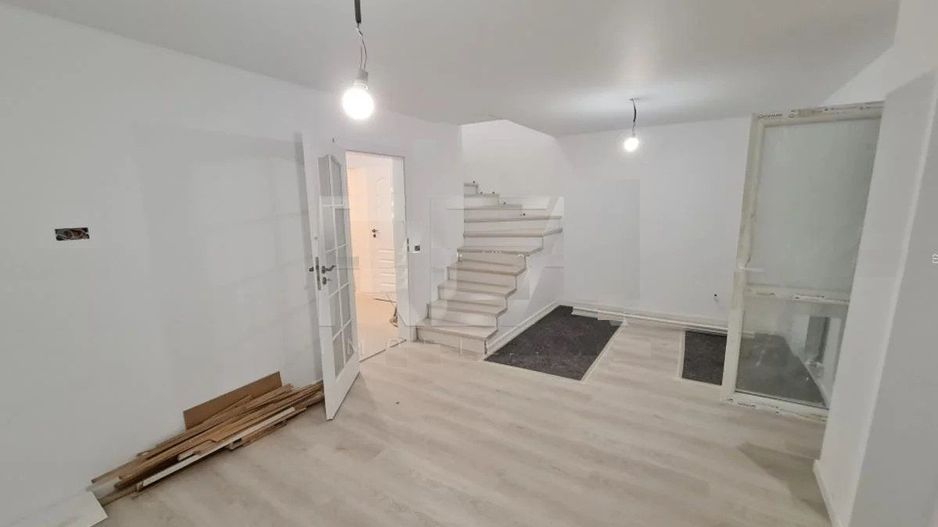 De vanzare Apartament  4 camere tip duplex  Pacii, etajul 4 si 5 - Poză 3