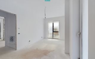 Apartament modern cu 4 camere, curte și terasă – liniște și confort ap - Poză 11