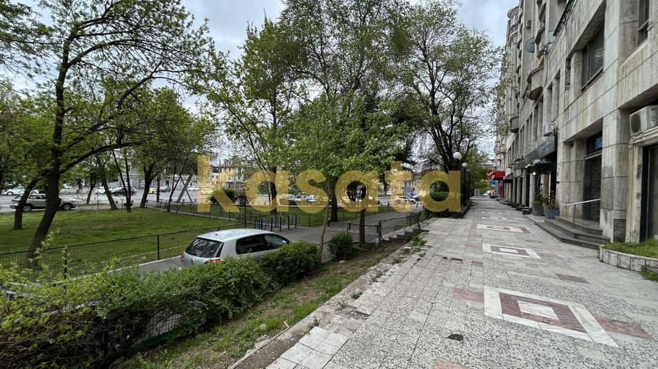 500 mp I Bd Libertatii I parter si etaj 1 I - Poză 3