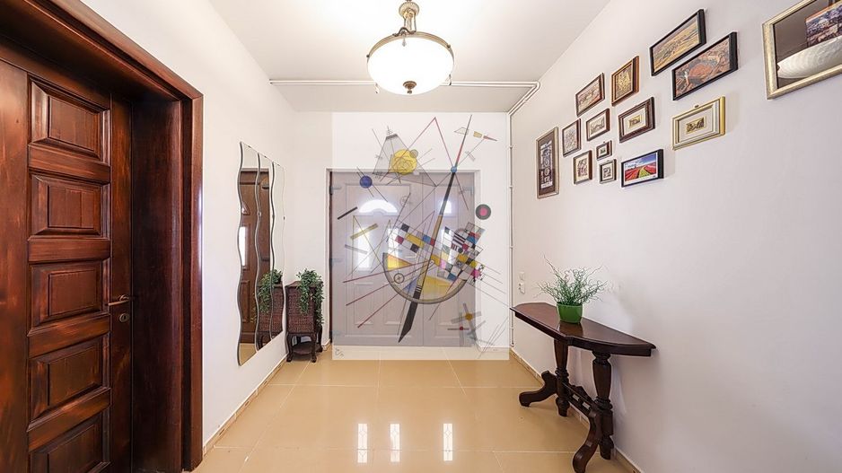 Imobil cu multiple posibilitati de exploatare - Poză 75