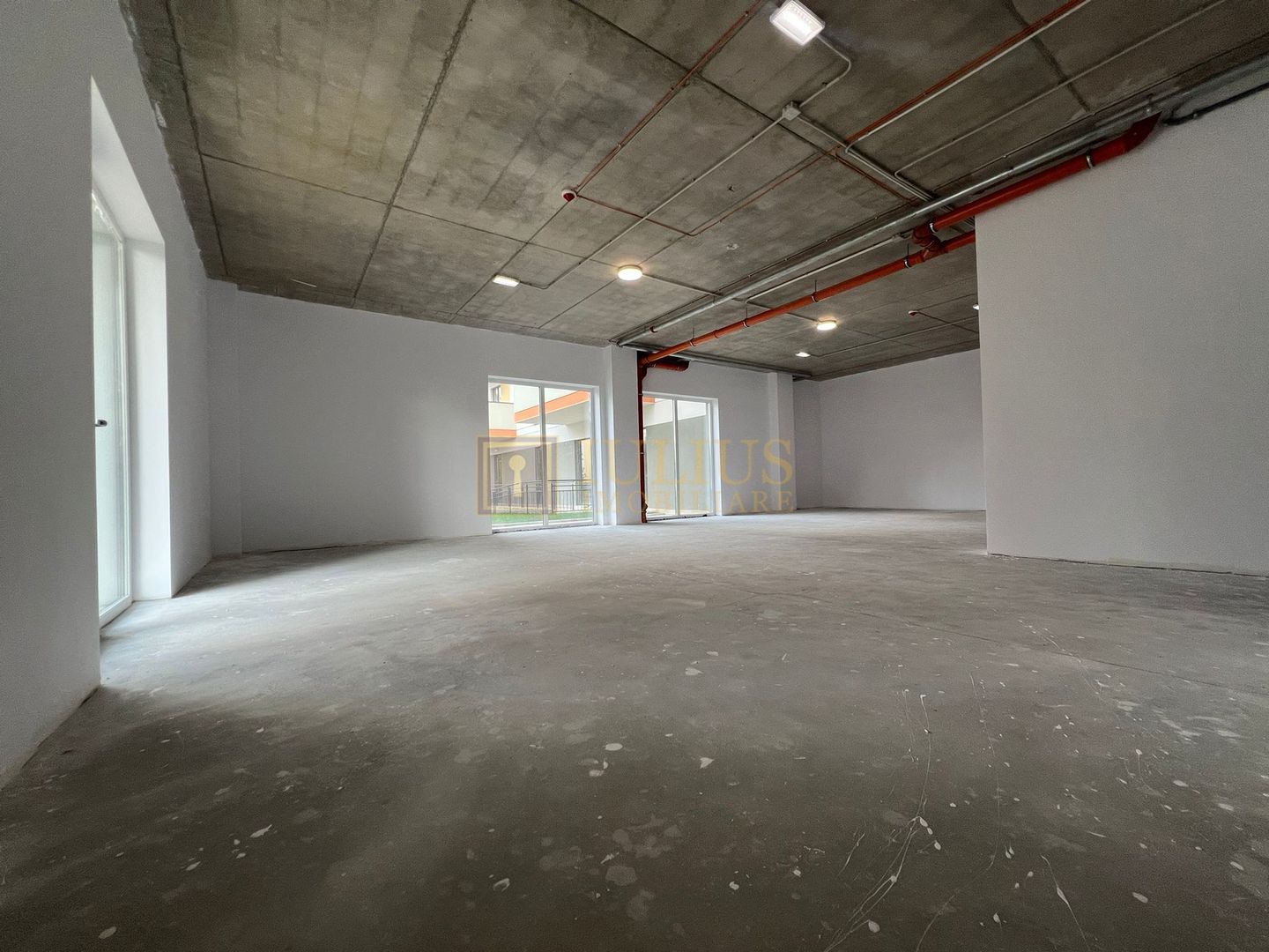 Spatiu 90mp utili; bloc nou, vad comercial ! Zona de nord - la bulevard. - Poză 15