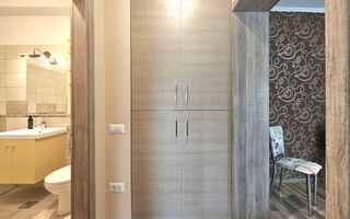Apartament cu 2 camere de vânzare în zona Dacia Constanta renovat - Poză 9