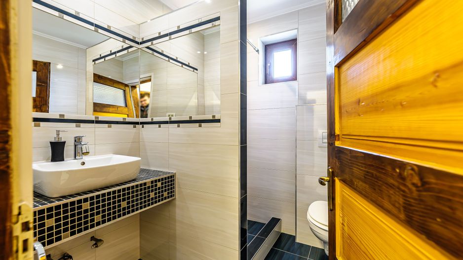 Oportunitate, casa cu teren de 1515mp. - Poză 10