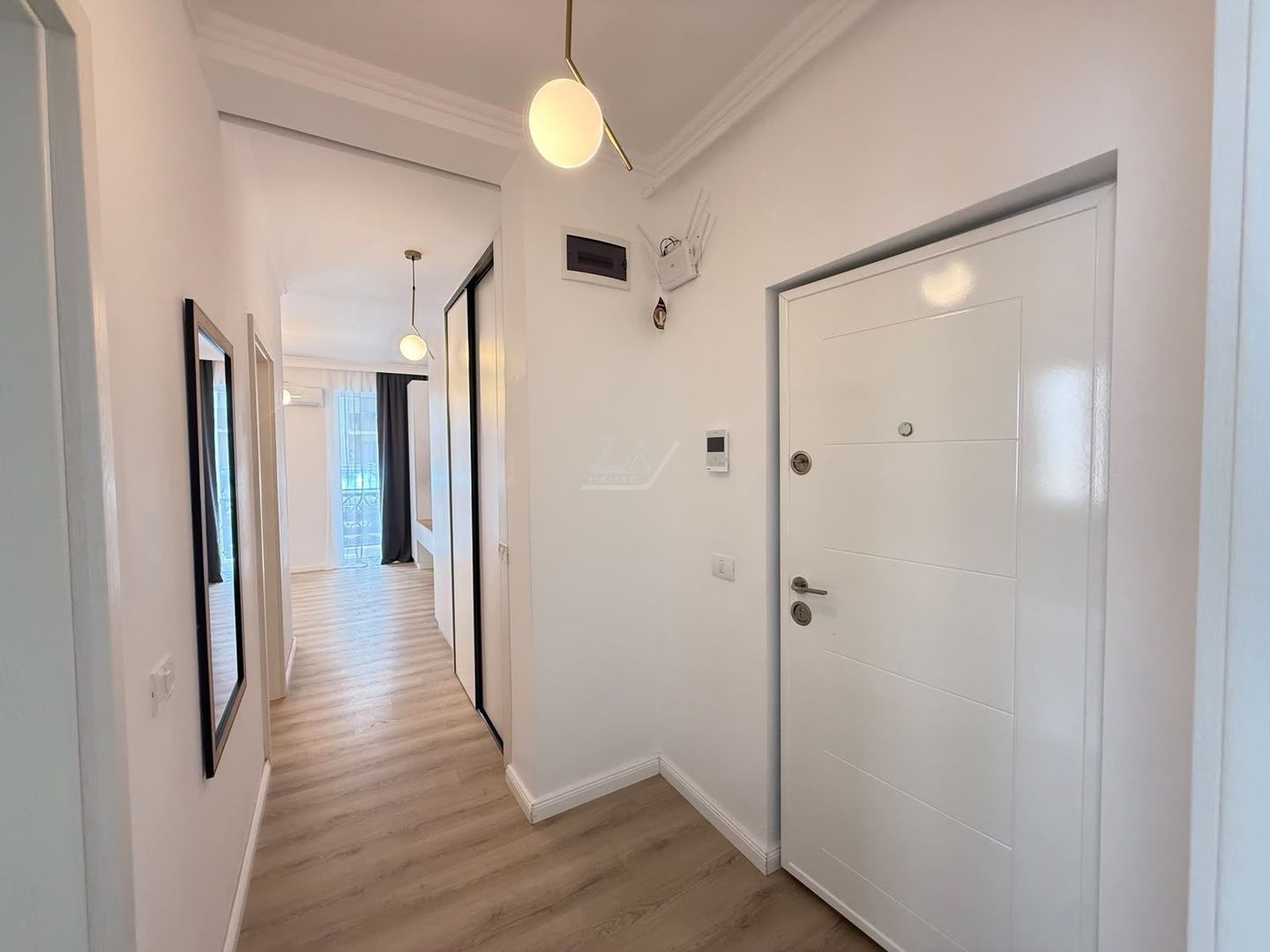 Comision 0! Mobilat si utilat complet. Bloc tip vila cu 6 apartamente si piscina - Poză 13