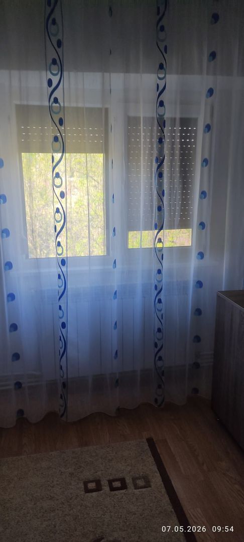 De inchiriat apartament spatios in Piata Centrala, 320 euro - Poză 2