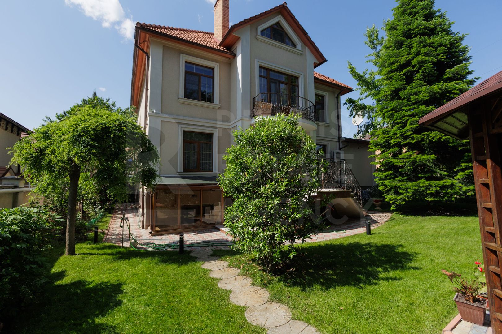 Vânzare, casă 3 nivele, stradela  5 Pomicultorului, Codru - Poză 3