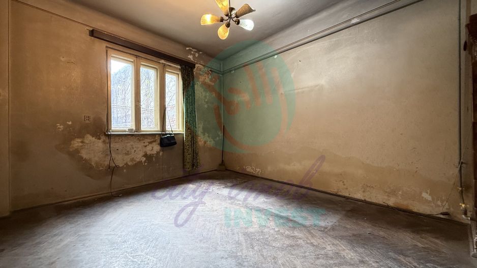 Casă interbelică Foișorul de Foc | Potențial mare | Curte liniștită - Poză 8