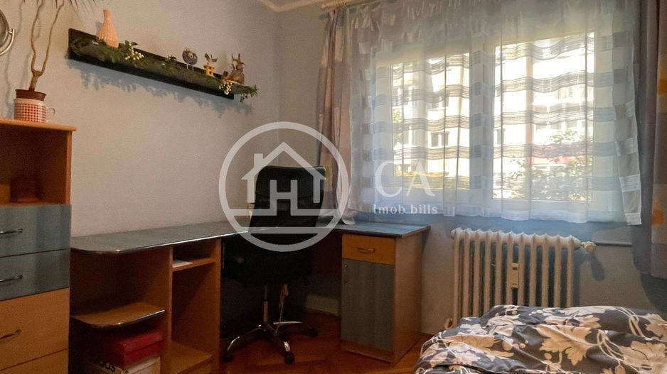 Apartament cu 4 camere de inchiriat in zona Rogerius, Oradea - Poză 12
