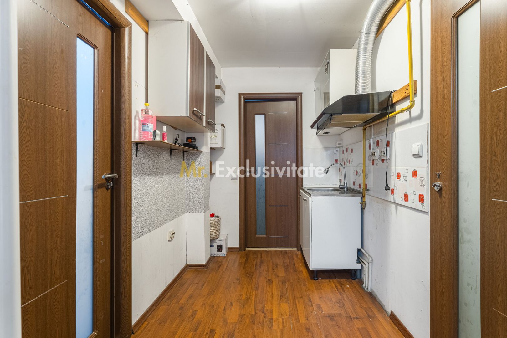Casă cu 4 camere, anexă locuibilă și teren de 234 mp | Piața Sudului - Poză 17