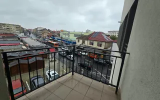 De vânzare apartament 3 camere, centru Satu Mare - Poză 14
