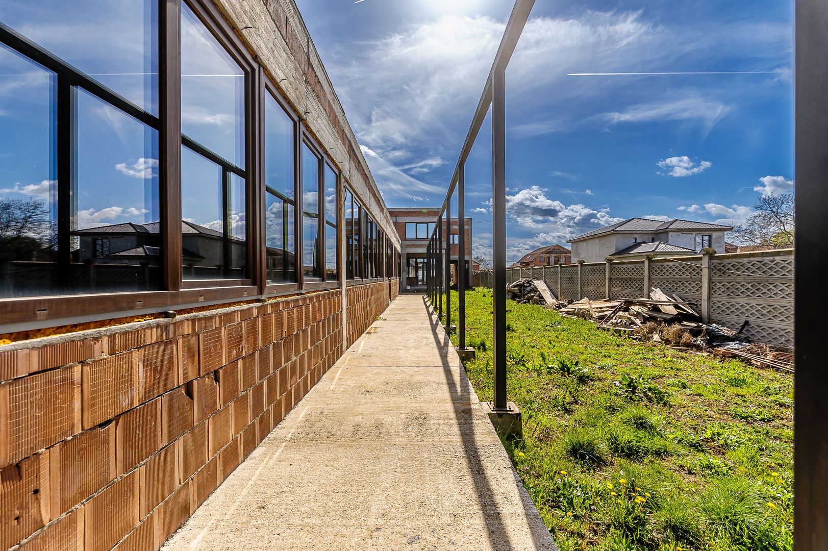 Pret redus Vilă impresionantă în Sânnicolau Mic Comision 0 - Poză 2