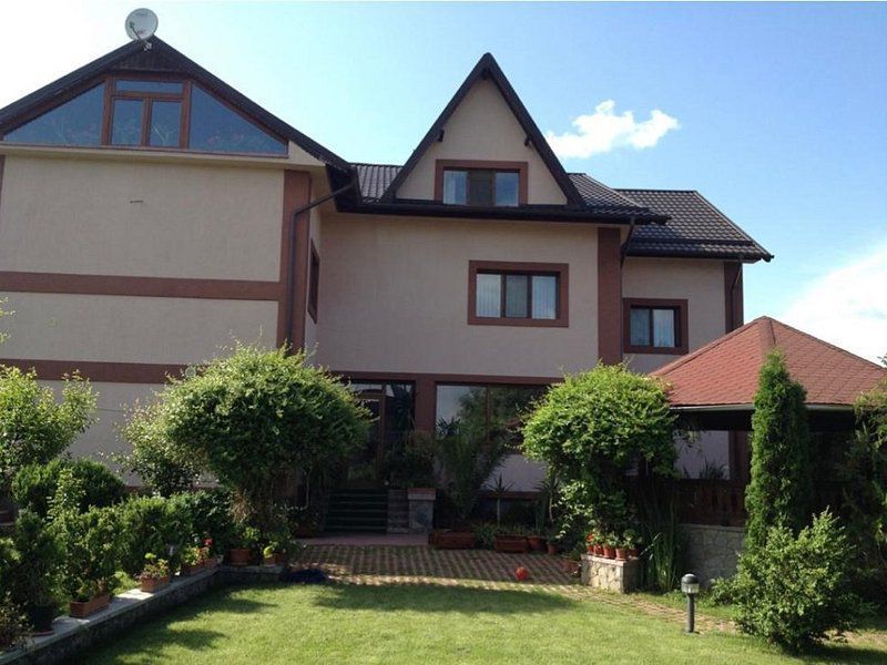Casa / Vila cu 9 camere Breaza - Poză 2