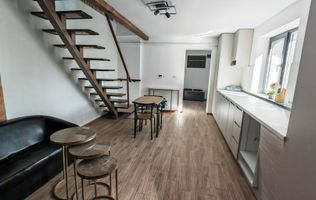 Corp de casa,str Carpatilor intrare in Racadau,P+E,4 camere,gradina.