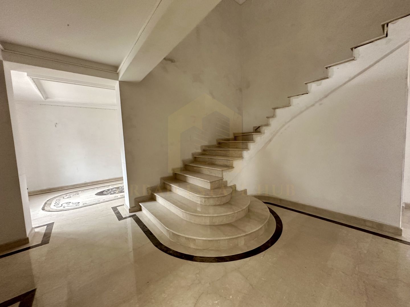 Vanzare casa 530 mp utili, zona Hotel Napoca - Poză 3