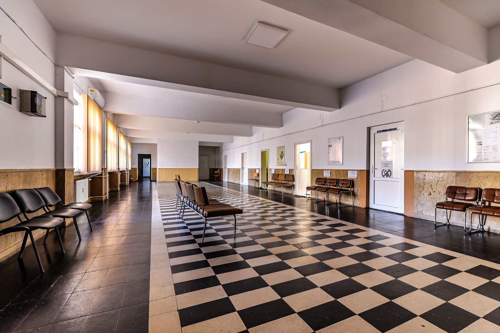 CABINET MEDICAL PREGĂTIT PENTRU CASA DE ASIGURĂRI POLICLINICA DE STAT - Poză 5