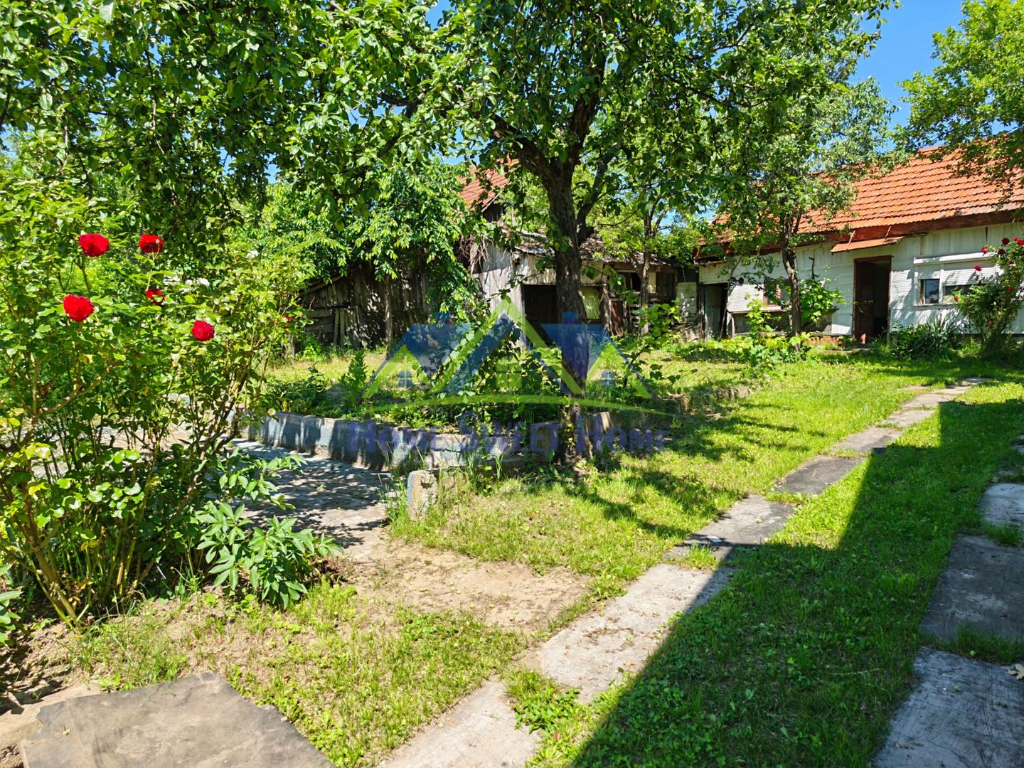 Casa Ghelari, 3 camere, 678mp, baie, buc., termopane, curte si gradina - Poză 3