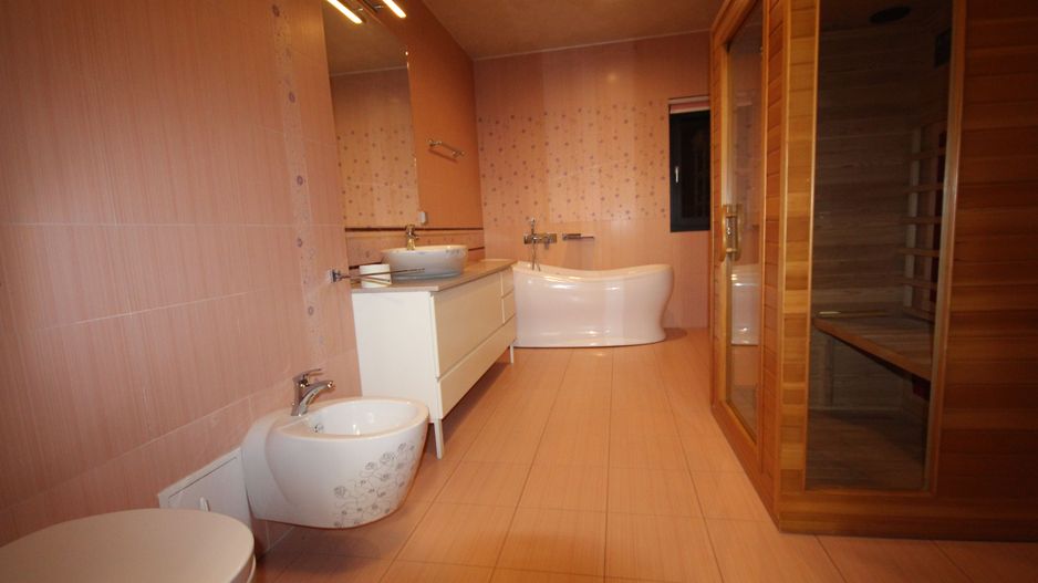 Lux la 5 minute de Iulius Twon - Poză 30