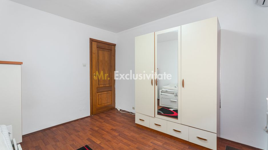4 camere cu boiler, 13 Septembrie - Poză 7