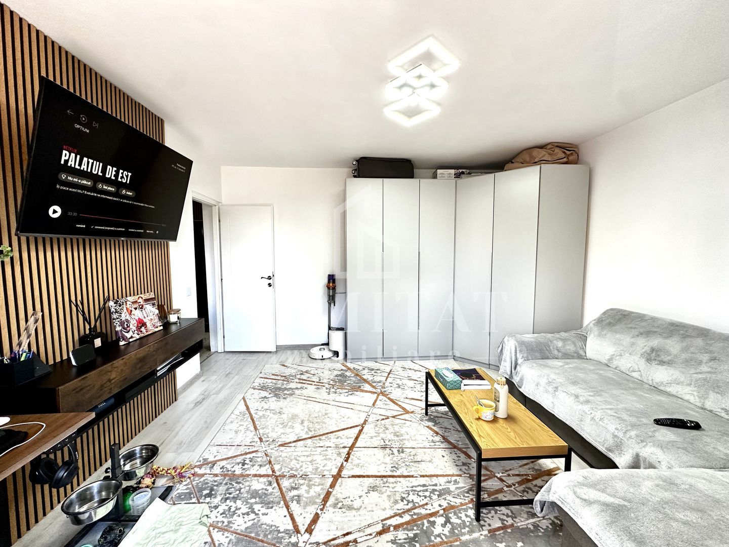 Apartament la cheie | Decomandat | Parcare | Zona Str Cetatii - Poză 2