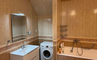 Chirie, casă, 2 nivele, 5 camere, str-la Nucarilor, Telecentru - Poză 9