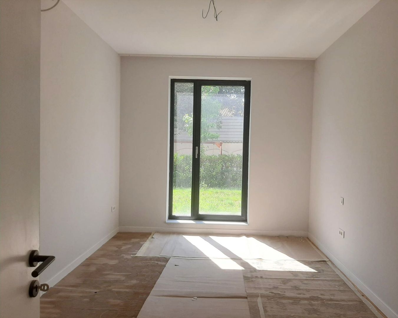 APARTAMENT PREMIUM CU 5 CAMERE ȘI GRĂDINĂ PRIVATĂ DE 160 MP - Poză 9