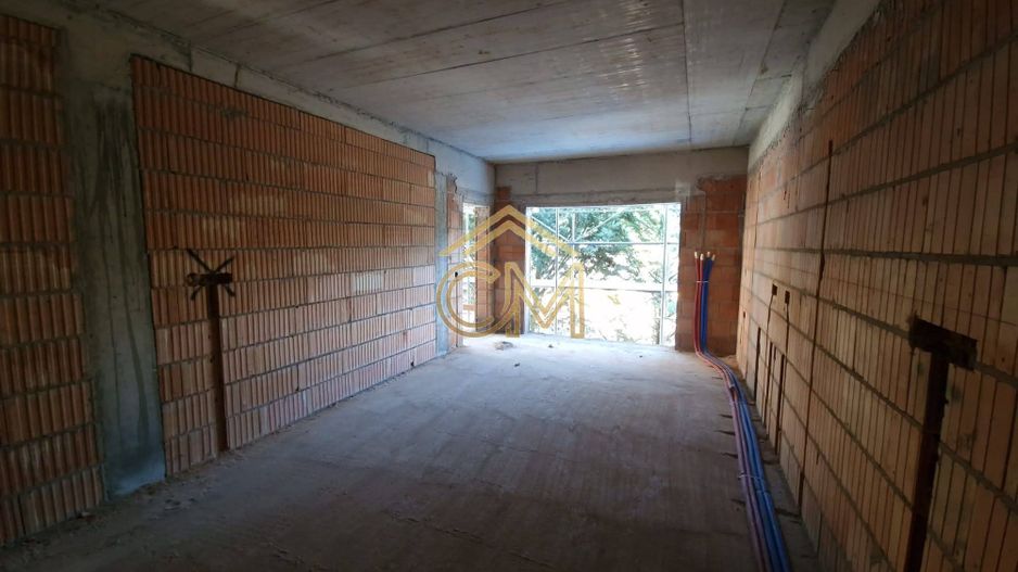 Apartament 3 Camere- 54 MPU-Parter-Terasa-Parcare - Poză 5