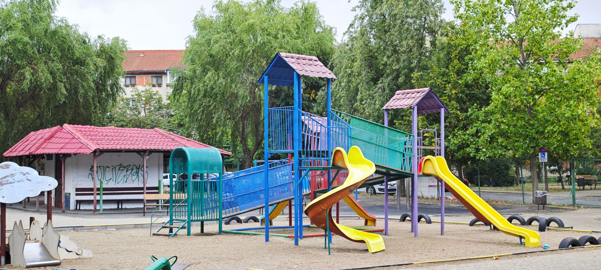 Apartament mare, decomandat, bucatarie separata. PET FRIENDLY. - Poză 34