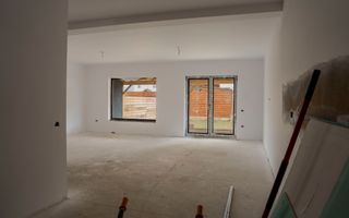 Duplex modern de vânzare în cartierul Izvor - Poză 11