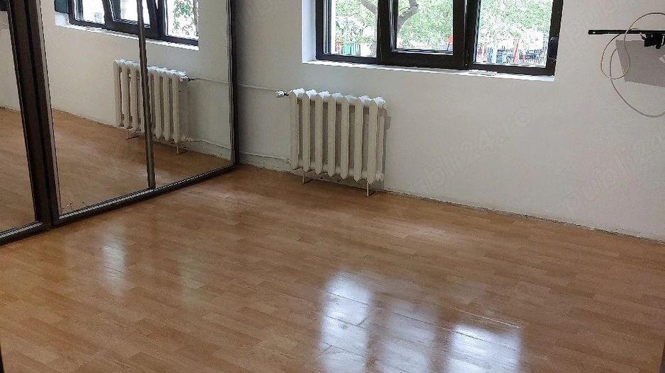 Vânzare Apartament 2 Camere 3 Minute Vitan Mall, etaj 1 - Poză 1