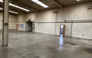 Inchiriere hala industriala  596 mp Arad, zonă centrală - Poză 4