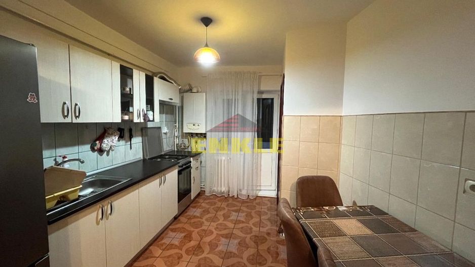 Închiriez apartament 2 camere – Zona Centrală - Poză 2