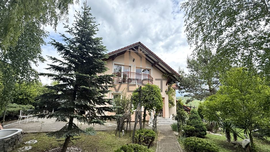 Casă premium de închiriat în Borhanci , grădină spectaculoasa! - Poză 18