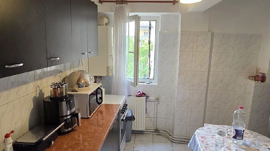Apartament 3 camere Micro 16 str Zenit - Poză 1