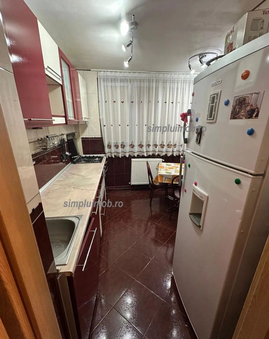 Decomandat 4 Camere Sector 3 Etaj Intermediar - Poză 8
